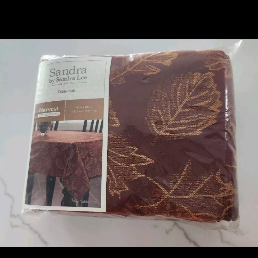 Sandra By Sandra Lee Harvest Entertaining Tablecloth Rust Orange Leaves 60 X 102